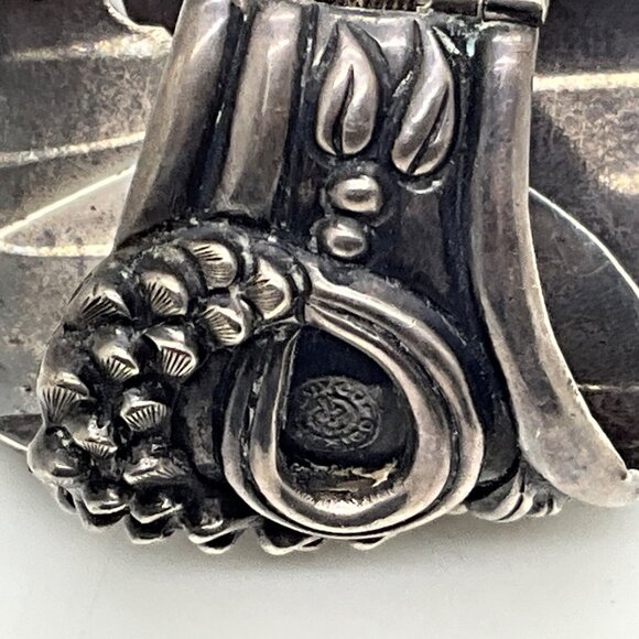 Taxco Sterling Silver Hinged Clamper Cuff Bracelet Quetzalcoatl Dragon Repousse - Picture 5 of 8